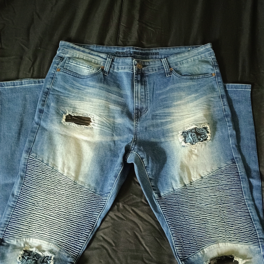 Rue21 Relaxed Fit Blue Distressed Jeans